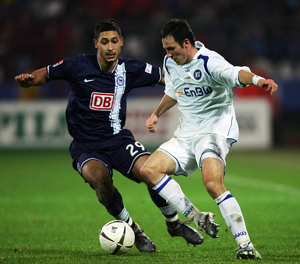 于曼联是否 于曼联是否